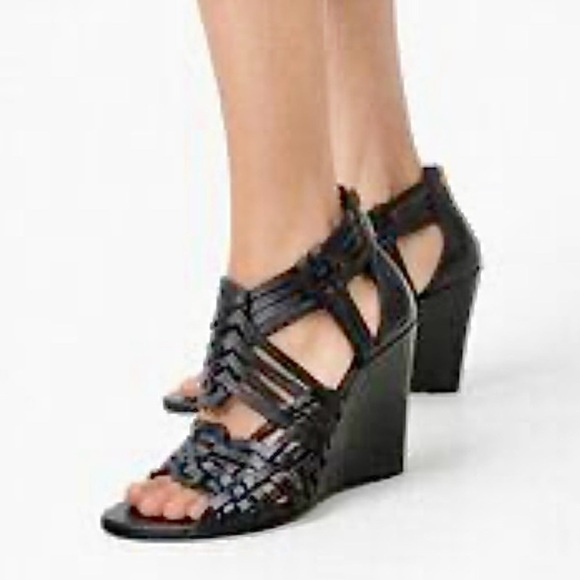 Tory Burch Shoes - Tory Burch Black Leather Tevray Huarache Wedge Sandals